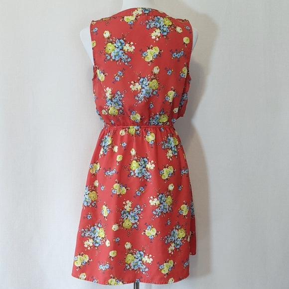 Xhilaration Floral Red Sundress | Large - Picture 2 of 6